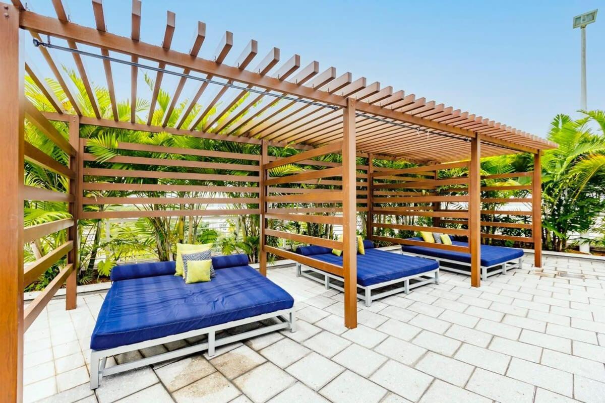 Palm Place Heart Of Miami With Parking Pool And Gym エクステリア 写真